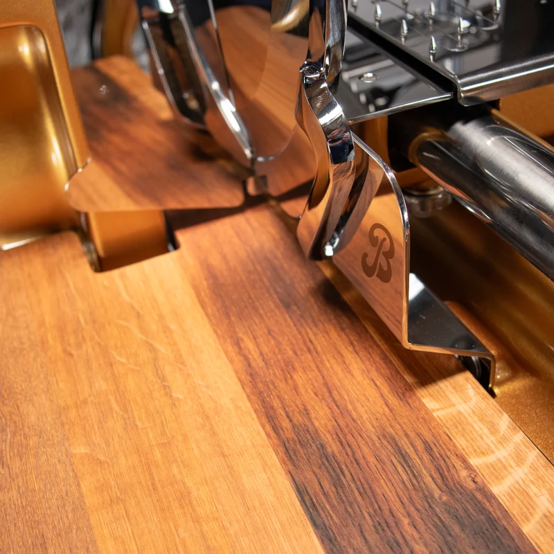 Berkel Volano B114 Schwungradmaschine Gold mit Fassholz- Einlegebrett