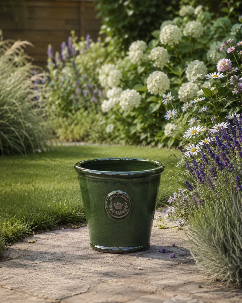 Glasierter Pflanzkübel "Garden Green" Höhe 19 bis 38 cm