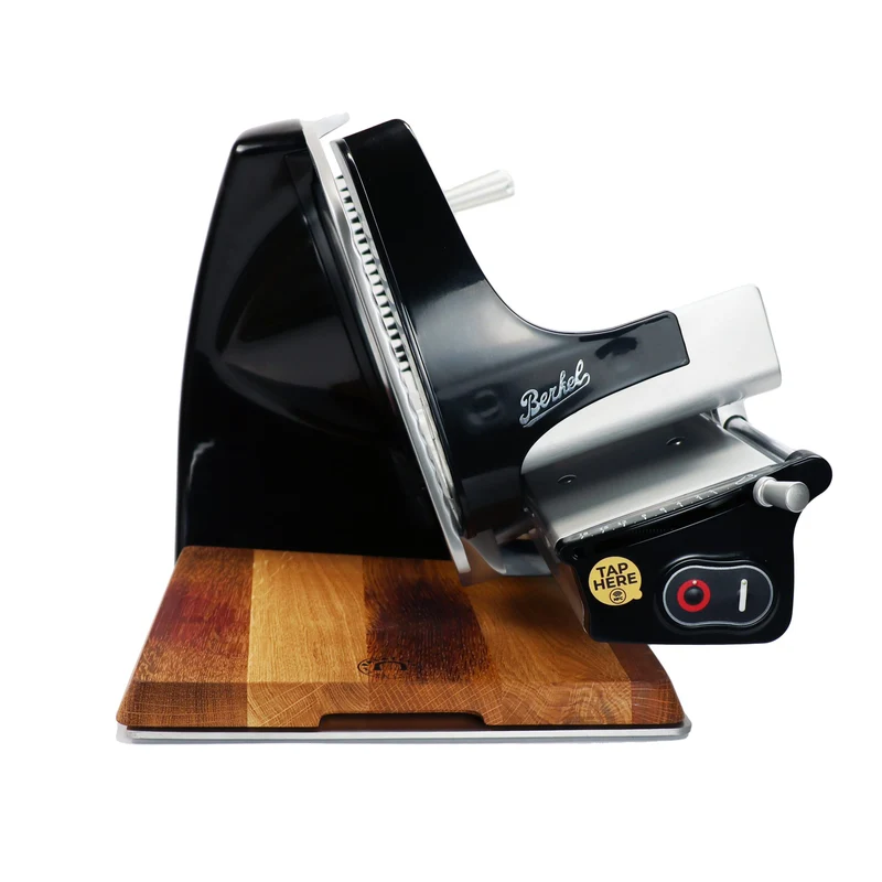 Berkel Home Line 250 Plus schwarz– Aufschnittmaschine mit handgefertigtem Unikat-Schneidebrett & Wellenschliff-Bausatz für Brot