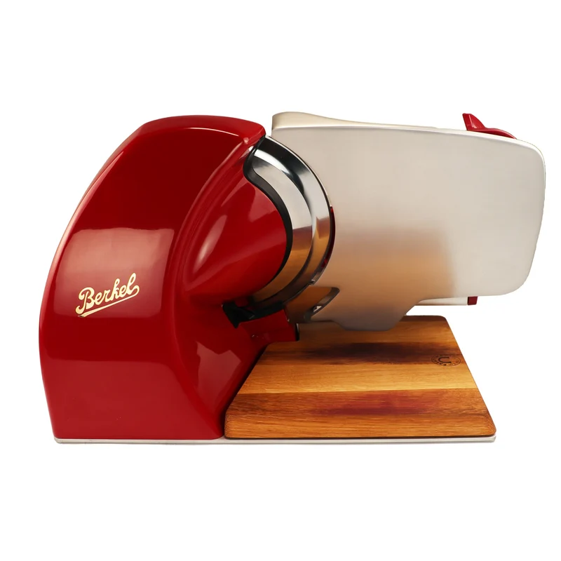 Berkel Home Line 250 Plus Rot – Aufschnittmaschine mit handgefertigtem Schneidebrett & Wellenschliff-Bausatz für Brot