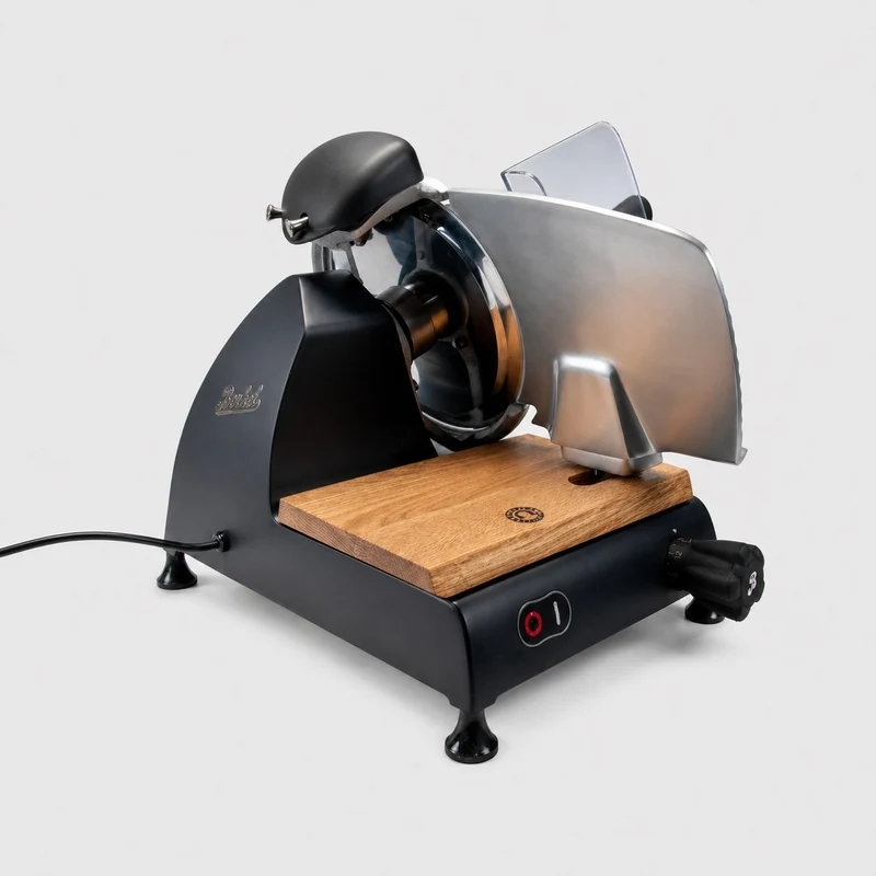 Berkel RedLine 250 MATT schwarz mit Eichenholzbrett
