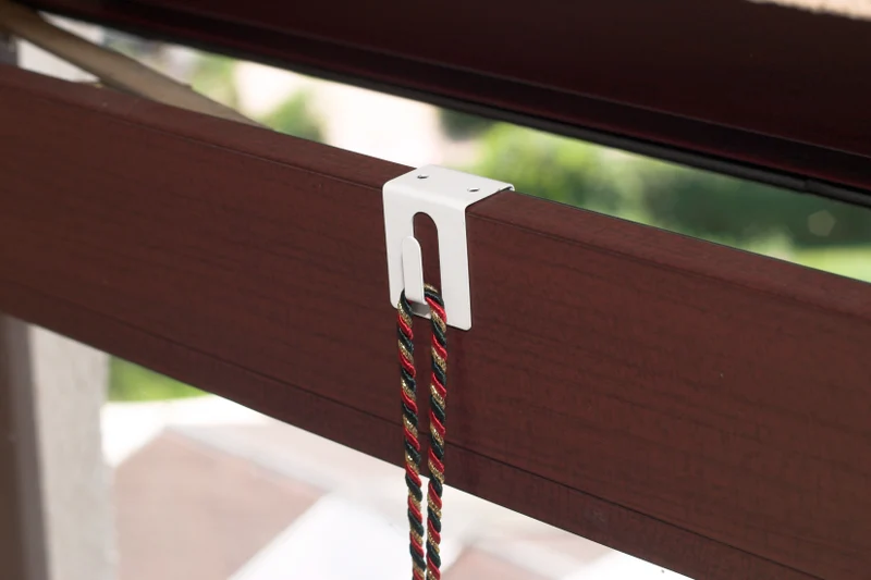 Fenster Klipp Metall weiß - 2 Stück