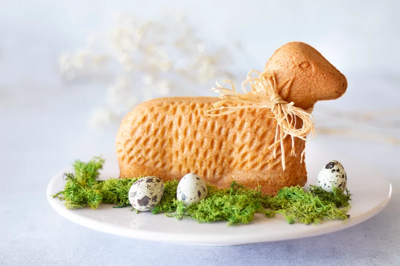 Osterlämmchen klein gerade