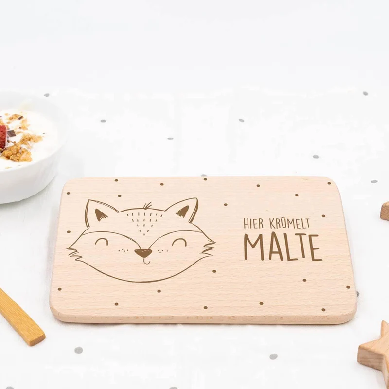 Frühstücksbrettchen Holz personalisiert Fröhlicher Fuchs