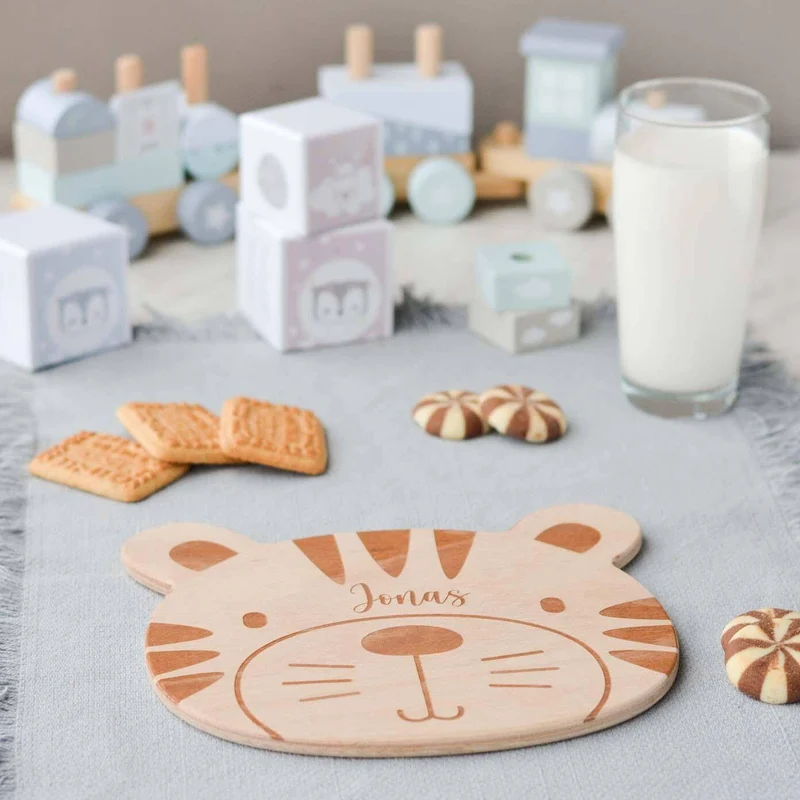 Frühstücksbrettchen Holz personalisiert Tigergesicht Rund