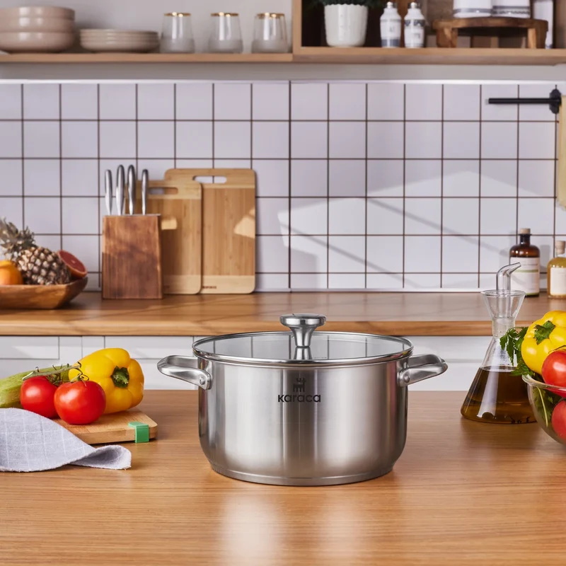 Karaca Elite RVS kookpan – 22 cm ( 3,8 Liter )
