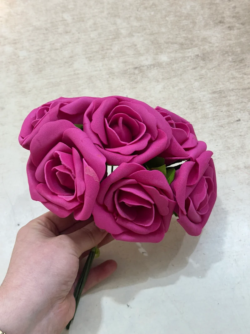 Kunstmatige rozenbloemkoppen – 10 stuks Roze kunstrozen van schuim voor doe-het-zelf bruidsboeketten, tafeldecoraties, bloemstukken, feesten, babyshowers en woondecoratie (met steel, roze).