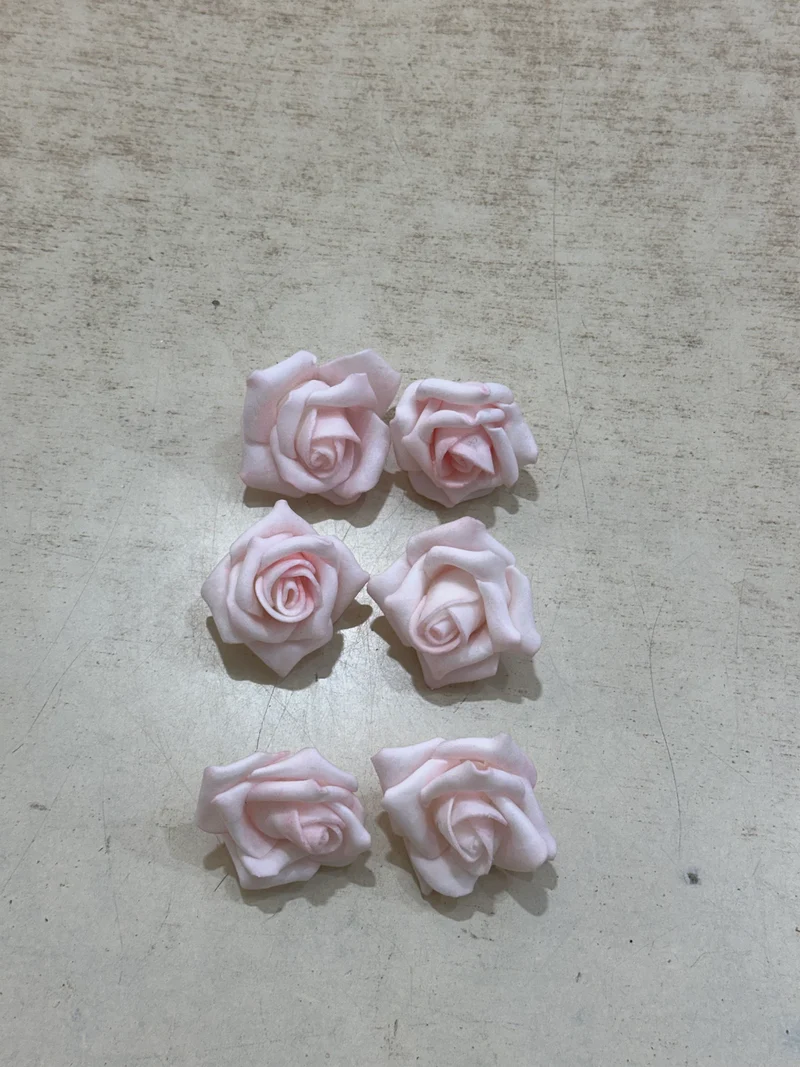 Kunstmatige rozenbloemkoppen – 6 stuks Roze kunstrozen van schuim voor doe-het-zelf bruidsboeketten, tafeldecoraties, bloemstukken, feesten, babyshowers en woondecoratie (zonder steel, Roze).