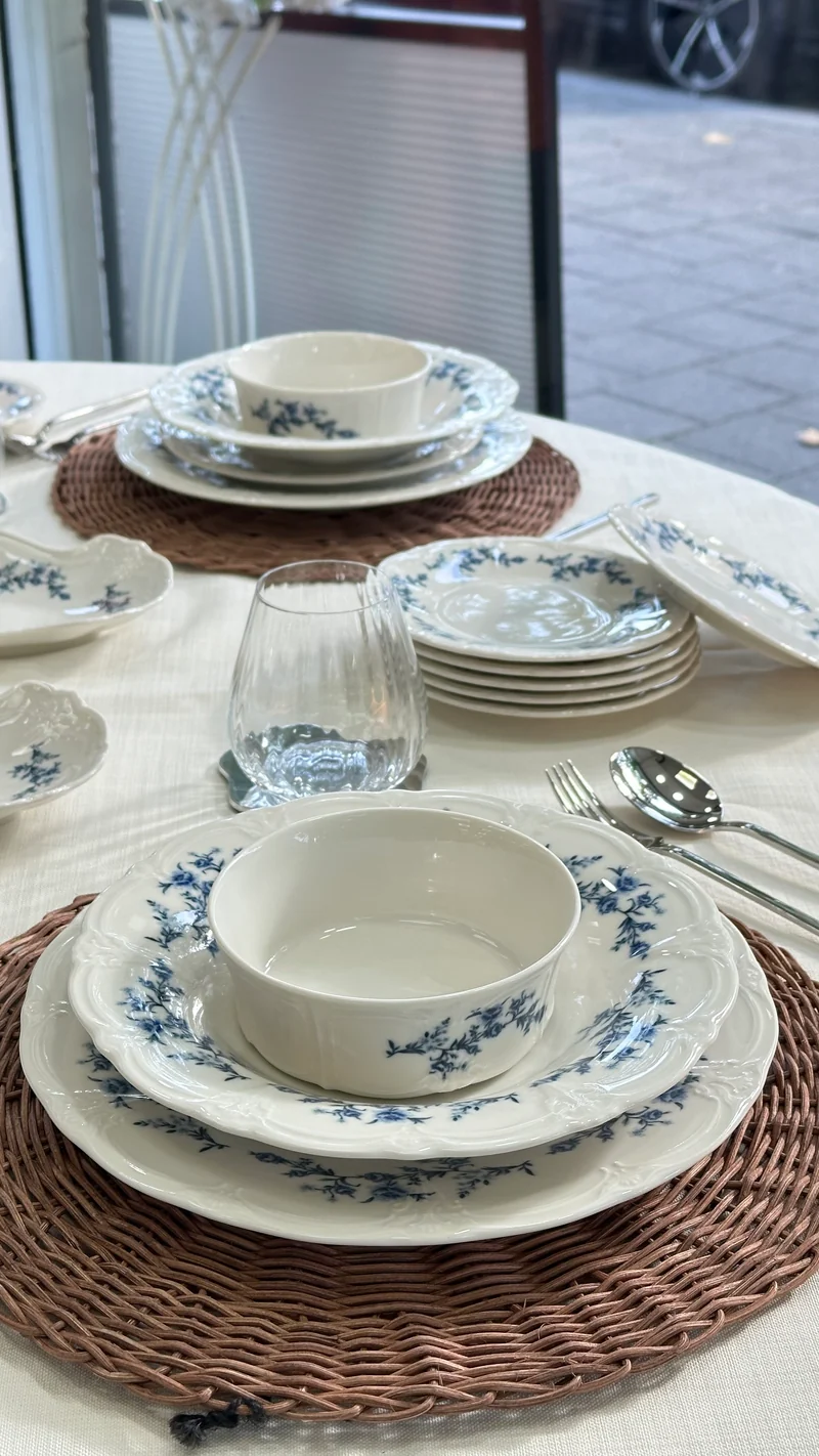 Retro Blue - White Serviesset 24 Delig | 6 Persoons
