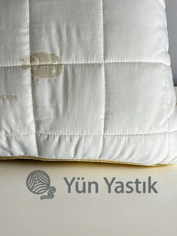 Bella home Yun / Wollen Hoofdkussen 50 x 70 cm