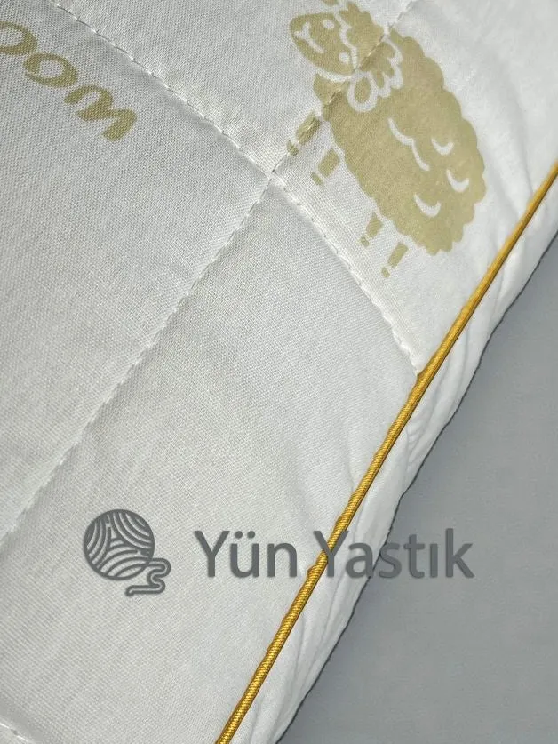Bella home Yun / Wollen Hoofdkussen 50 x 70 cm
