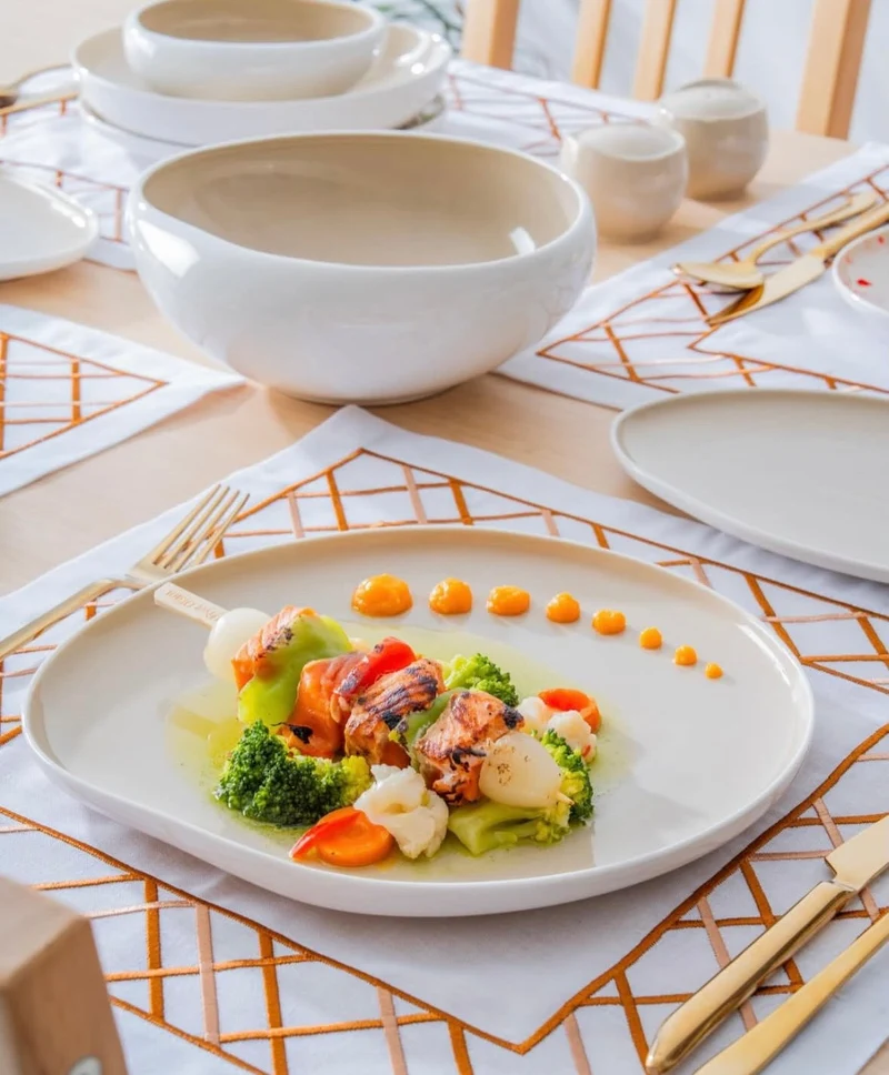 Barles / Cupido Taupe - White Plat bord 27,6 cm Per Stuk