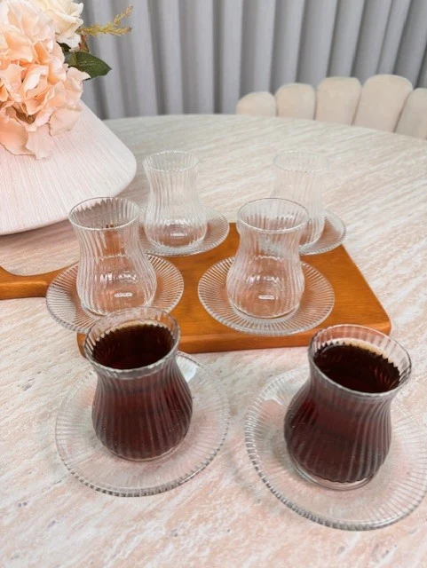 Ripple Theeset 12 Delig | 6 Persoons - Borosilicaat - Japandi - Hogekwaliteit - Turkse thee glazen
