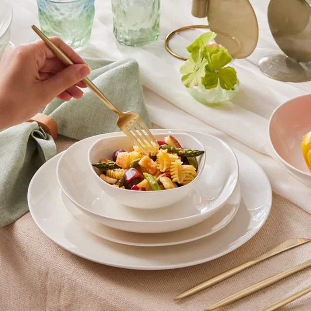 Karaca Streamline Rubicon 24-delig servies voor 6 personen, wit