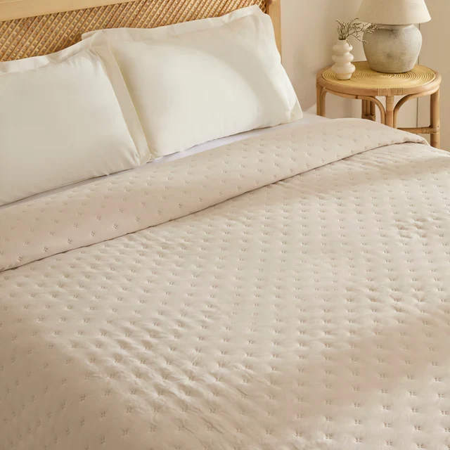 Breezy Bedsprei Beige 230x240 cm