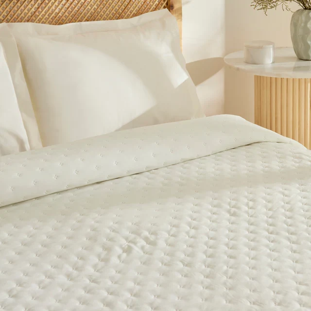 Breezy Beddensprei Ecru 230x240 cm
