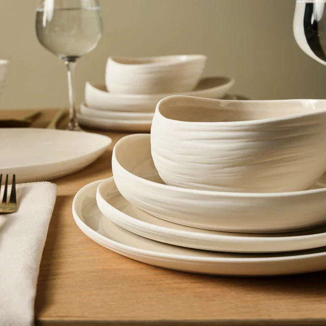Karaca Earth Collection Rise 55-delige 12-persoons Serviesset, Cream ( ALLEEN AFHALEN )