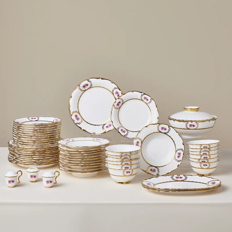 Karaca Royal Bone Elizabeth Serviesset 55-Delig | 12 persoons