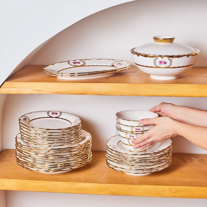 Karaca Royal Bone Elizabeth Serviesset 55-Delig | 12 persoons