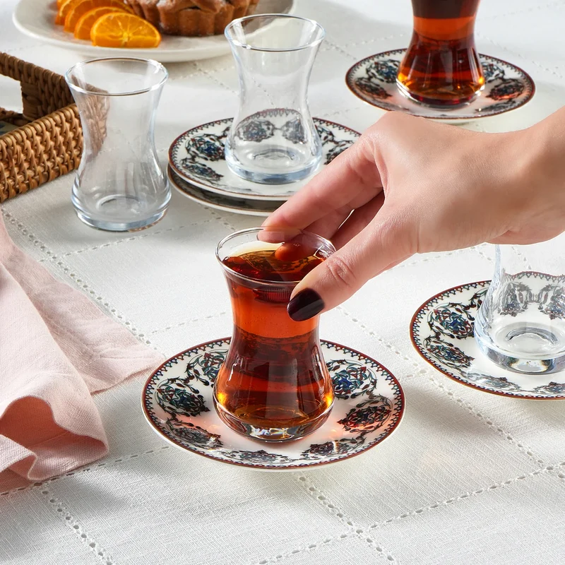 Karaca New Nakkas Theeset 12 delig | 6 persoons