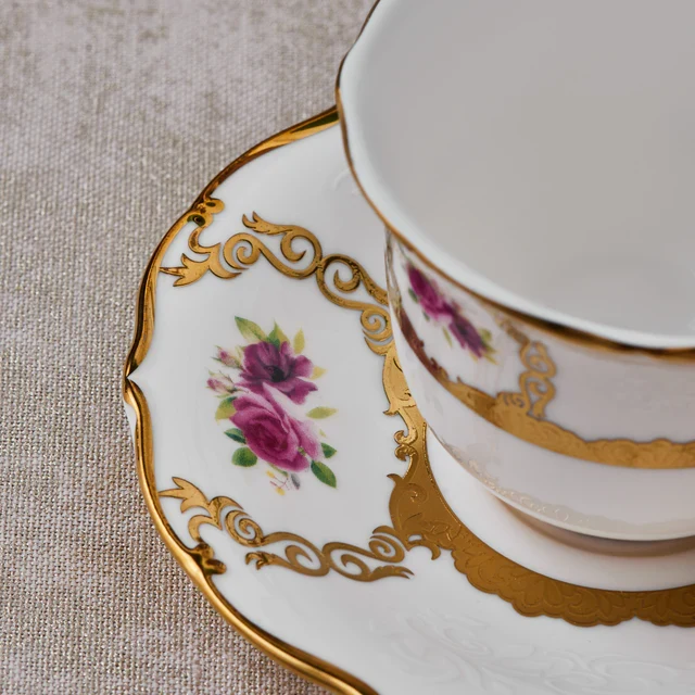 KARACA ROYAL BONE ELIZABETH ESPRESSOSET 12 DELIG |6 PERSOONS