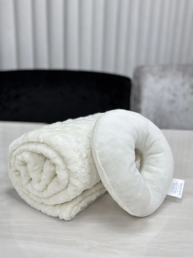 iPEKCE TOMURCUK BABY DEKEN + CREME