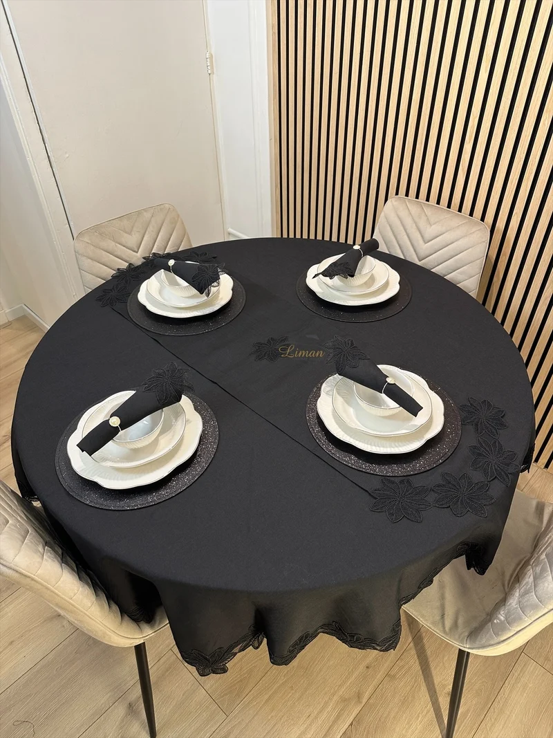 Artemis Tafelkleed Set Met Server Zwart 18 Delig