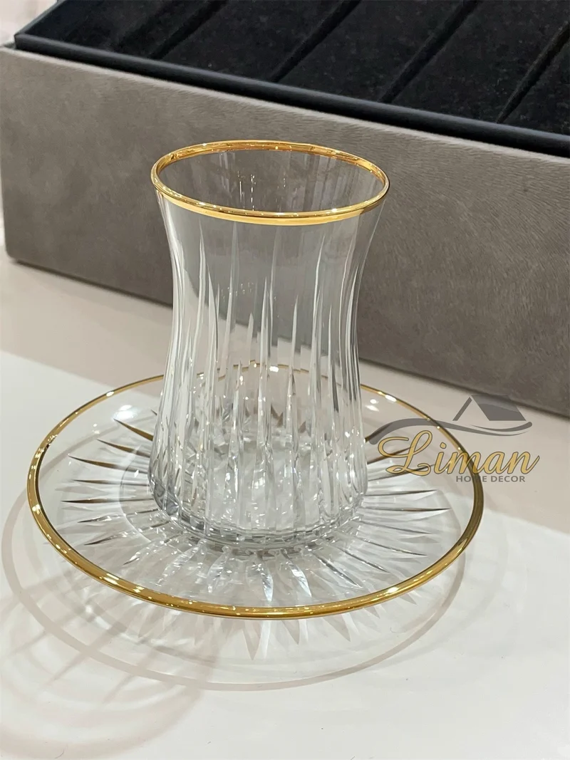 Esco Isik Gold Theeset 12 Delig | 6 Persoons