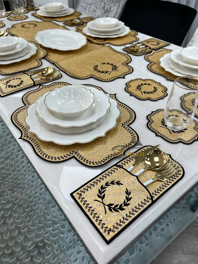 Placematset 19 Delig | 6 Persoons Gold Damask