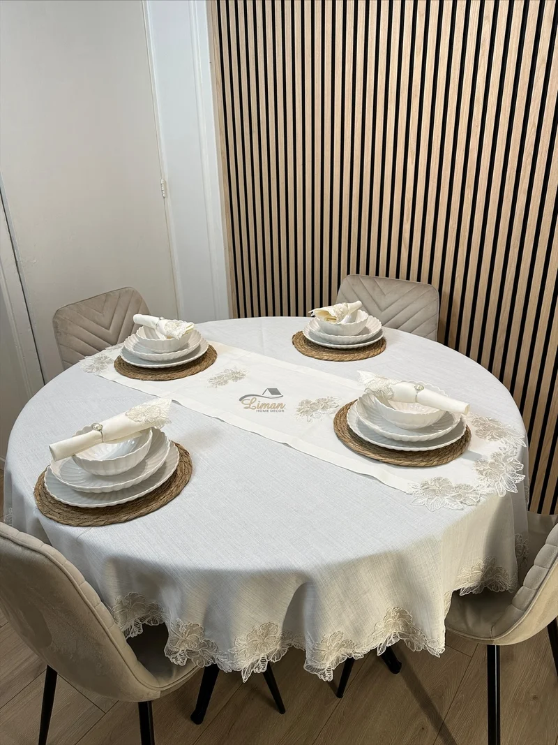 Gelincik Tafelkleed Set Met Server Cream 18 Delig