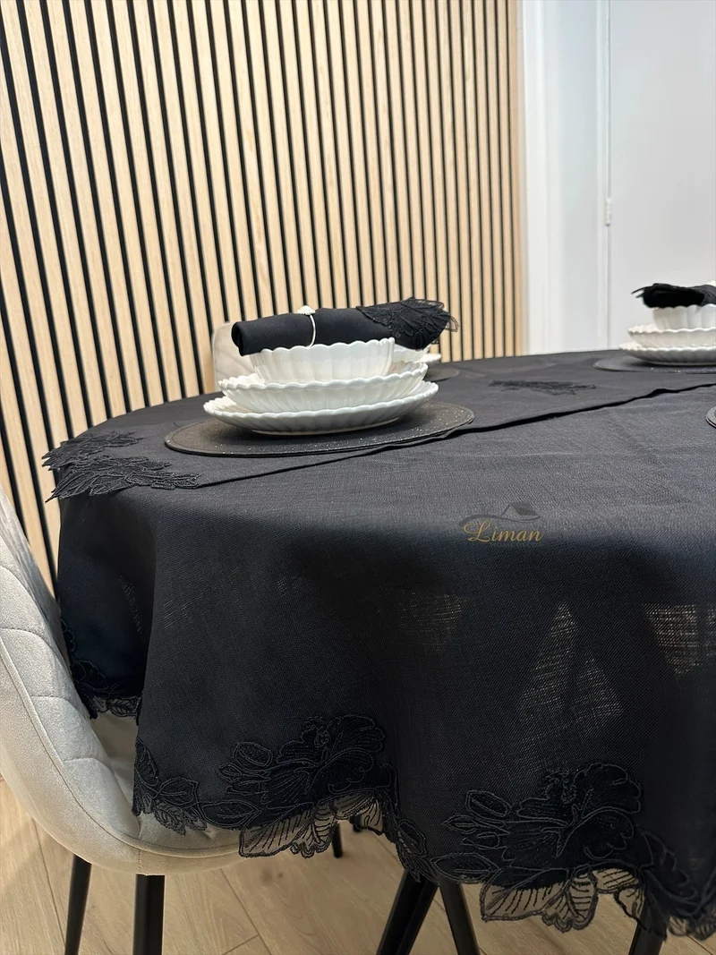 Gelincik Tafelkleed Set Met Server Zwart 18 Delig