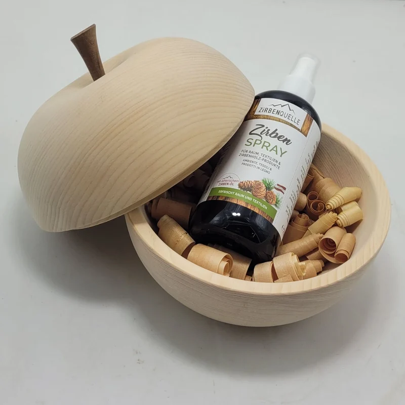 Geschenk-Set 'Zirbenapfel & Bergfrische' | Zirbenapfel | Zirbenspray 250 ml | Zirbenspäne | Made in Austria and Europe