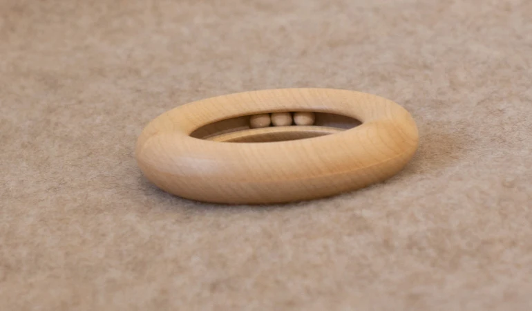 Laufring 'In' | Babyring aus Ahornholz | ab 10 Monate | ganzheitliches antroprosophisches Spielzeug | Made in Germany