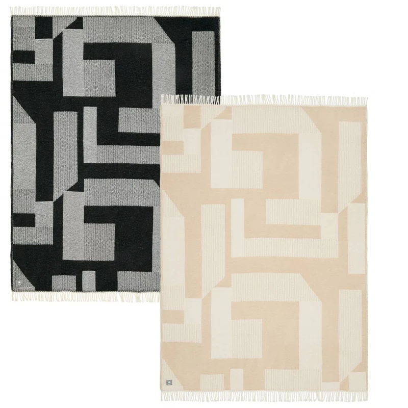 Kuscheldecke 'Slow' | 140x200 cm | Baumwolle und Polyester | 2-farbig | mit Fransen | waschbar | Hergestellt in Spanien