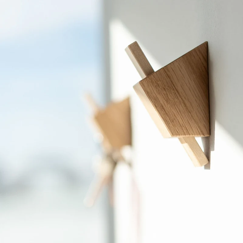 Wandhaken 'Vielfalt' | 2er-Set | Eiche, Ahorn | inkl. Magnet | B 3 x T 4,5 x H 8,9 cm | Made in Germany