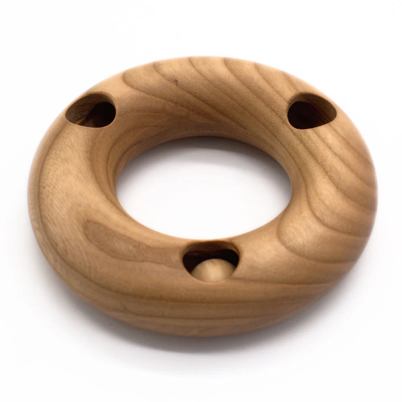 Natürlicher Dreilochring 'Imaginature' | aus Kirschholz geölt | ca. 10 cm | CE-zertifiziert | Made in Germany