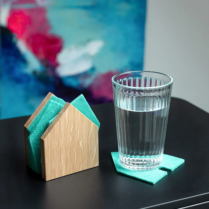 Glasuntersetzer 'Gasthaus' | 8 Stück | Eiche, recycelter PET-Filz | B 7 x T 9 x H 11,5 cm | in verschiedenen Farben | Made in Germany