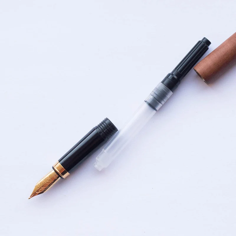 Füller Holz | mit Tintenkonverter | Federstärke M 0,9 mm | Birne, Kirsche oder Ahorn | nachhaltige Handarbeit aus Deutschland