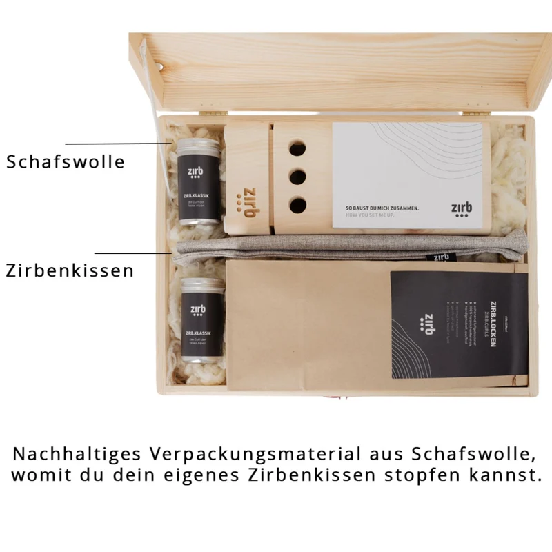 Raumlüfter 'Lüfterl' | 2 x Essenz-ÖL 30 ml | Zirbenlocken 120 g | L 12 x B 12 x H 26 cm | bis 12 m² | Zirbenholz | Netzstecke inkl. Kabel | Made in Austria