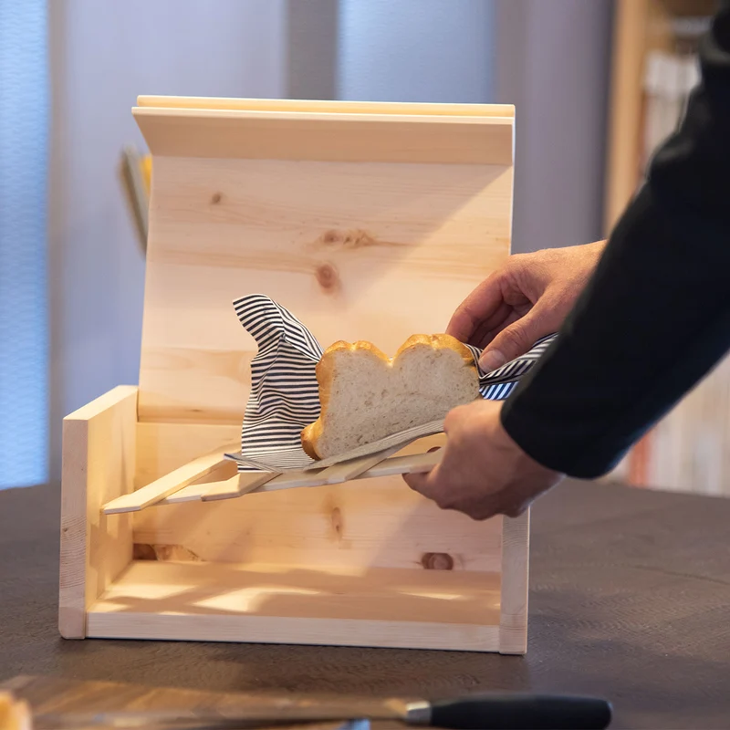 Brotkasten '4betterbread' | Zirbe | 3 Größen | Gitter, Bienenwachstuch oder Bäckerleinen optional | Handgemacht in Österreich