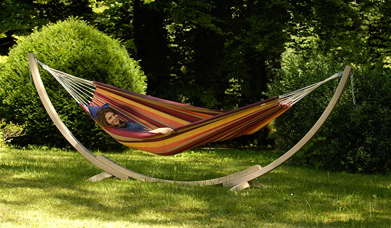 Hängemattengestell Apollo | L 357 x H 131 x B 104 | wetterfestes Fichtenholz | Kettenaufhängung verstellbar | Made in Germany