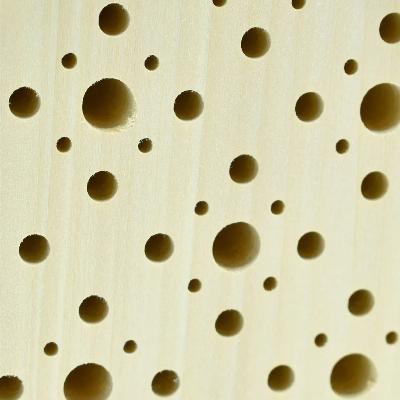 Bienenhotel 'Bee´s Inn' | aus regionalem Lindenholz und schützendem Stahlblech | 14,5 x 10 x 18 cm (LxBxH) | Made in Germany