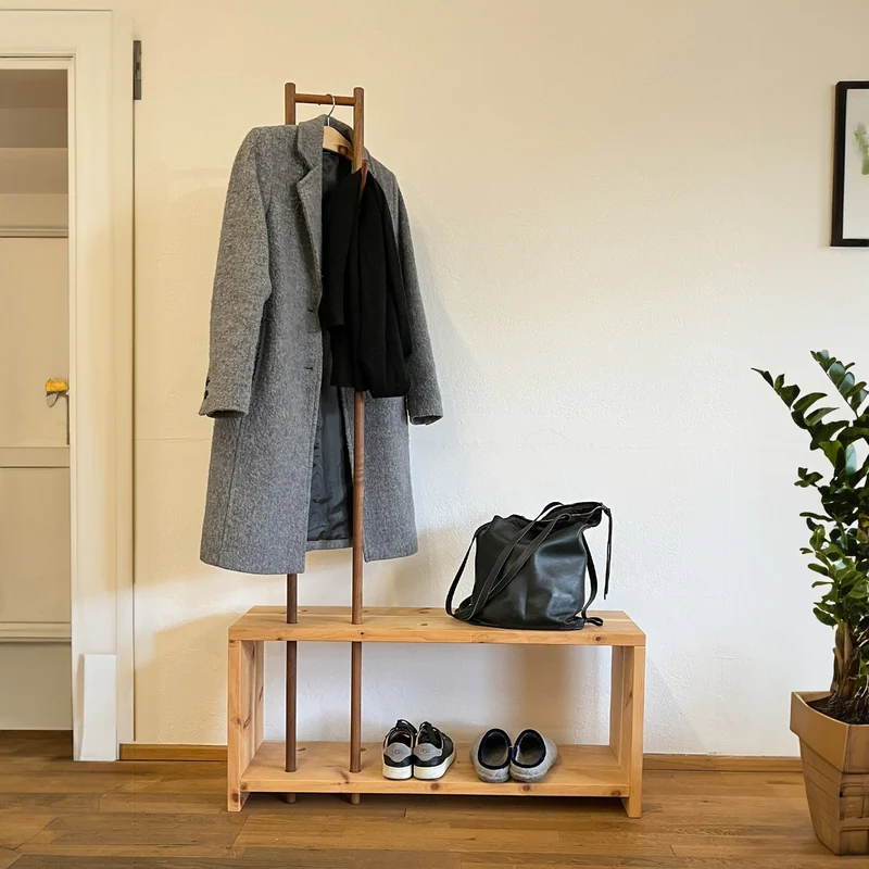 Massivholz Garderobe/Sitzbank 'MyStyle - Medium' | L 100 x T 30 x H 45 cm | in verschiedenen Holzarten und Stärken | mit verschiedenen Kleiderstangen aus Nussholz | Made in Austria