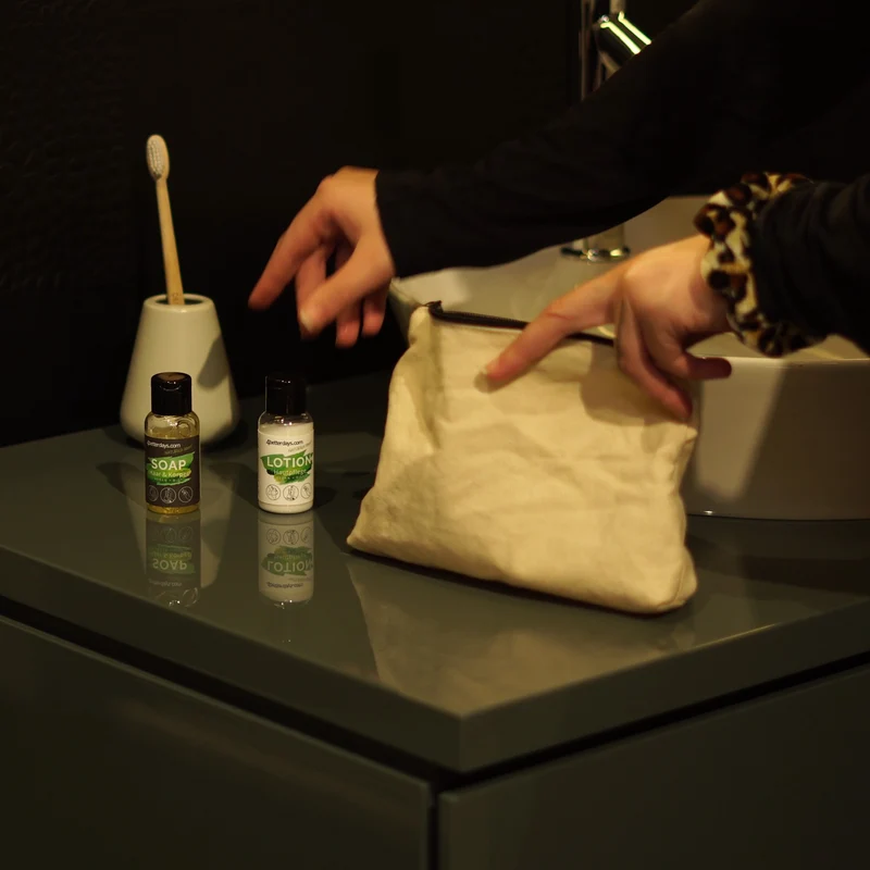 Gesamtkörper Pflege-Set Seife + Lotion | je 30 ml | 2-teilig | für Körper, Haar, Gesicht & Hand | Refill-Hautpflege | für Groß und Klein | für Bad und Beauty Bag | Made in Austria