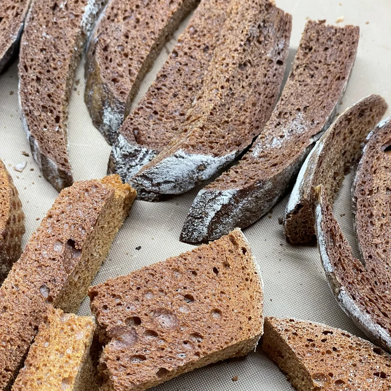 Röstbrot - Altbrot geröstet und gemahlen