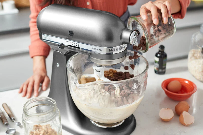KitchenAid 4,8 L 5KSM175 Artisan Küchenmaschine Meatlover mit Ganzmetall- Fleischwolf