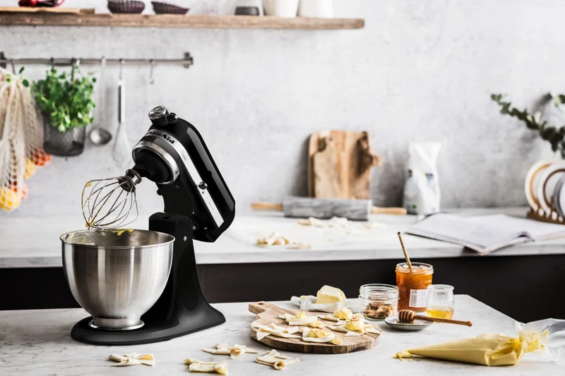 KitchenAid 4,3 L 5K45SS Classic Küchenmaschine Set 1 + Spritzschutz