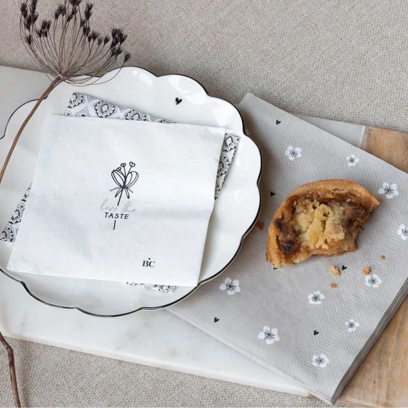 BASTION COLLECTIONS Papierservietten Love the Taste
