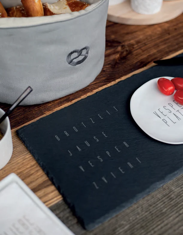 RAEDER DESIGN Servierplatte Brotzeit