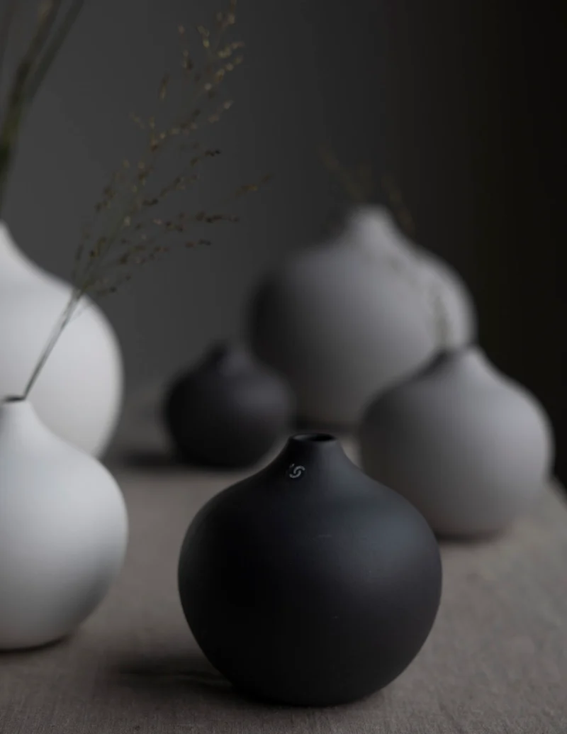 STOREFACTORY Fröbacken Vase small dark grey